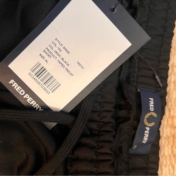 Fred Perry Taped track shorts - NWT - Picture 2 of 5